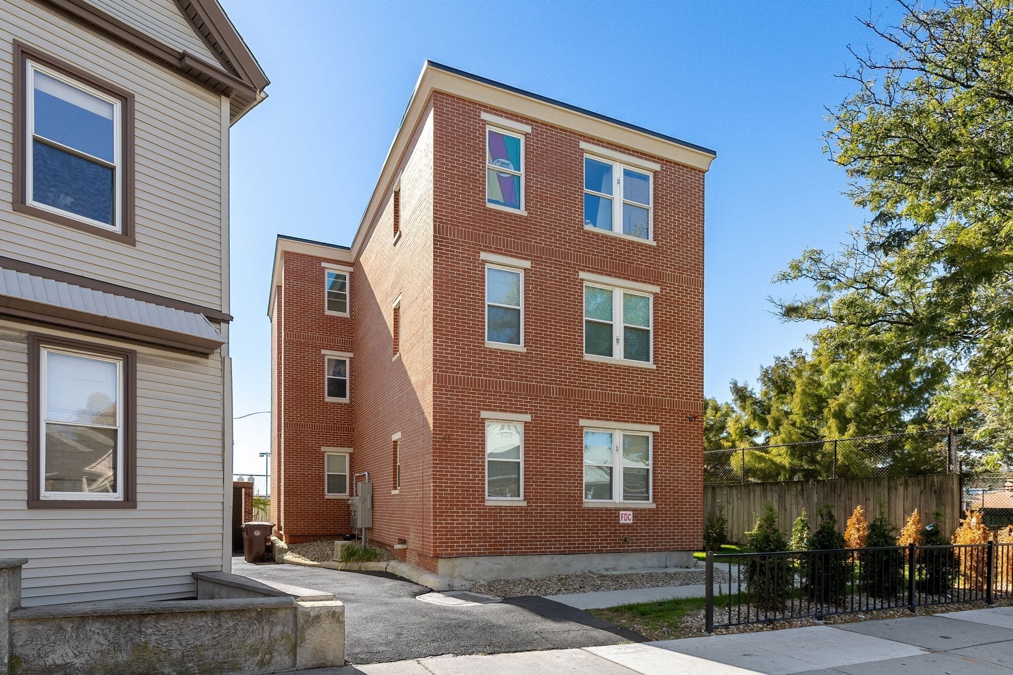 81 Chelsea St, Everett, MA 02149