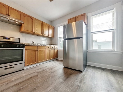 35 Dunlap, Apt 3