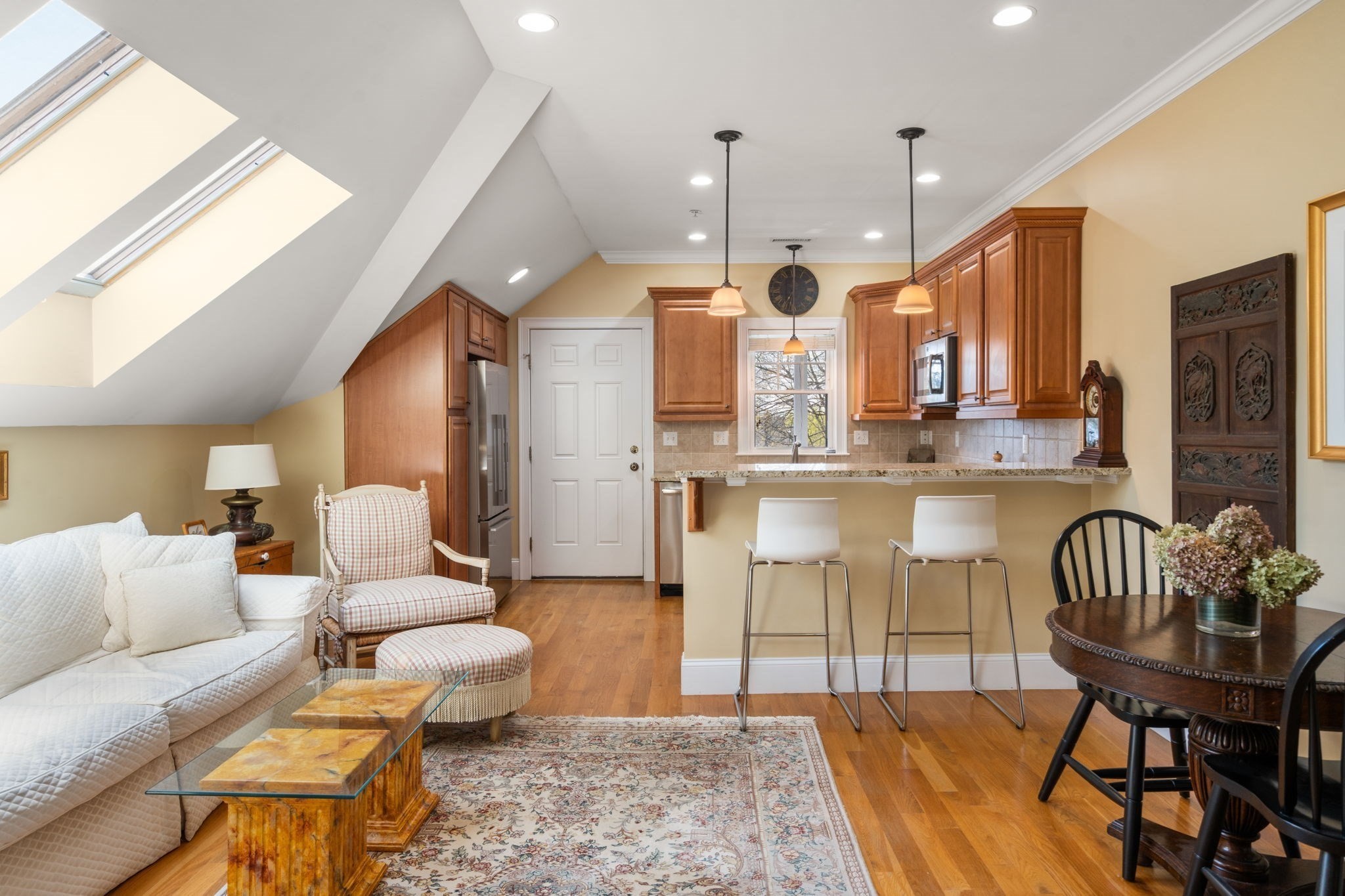 23 Robbins St Unit 3-1, Waltham, MA 02453