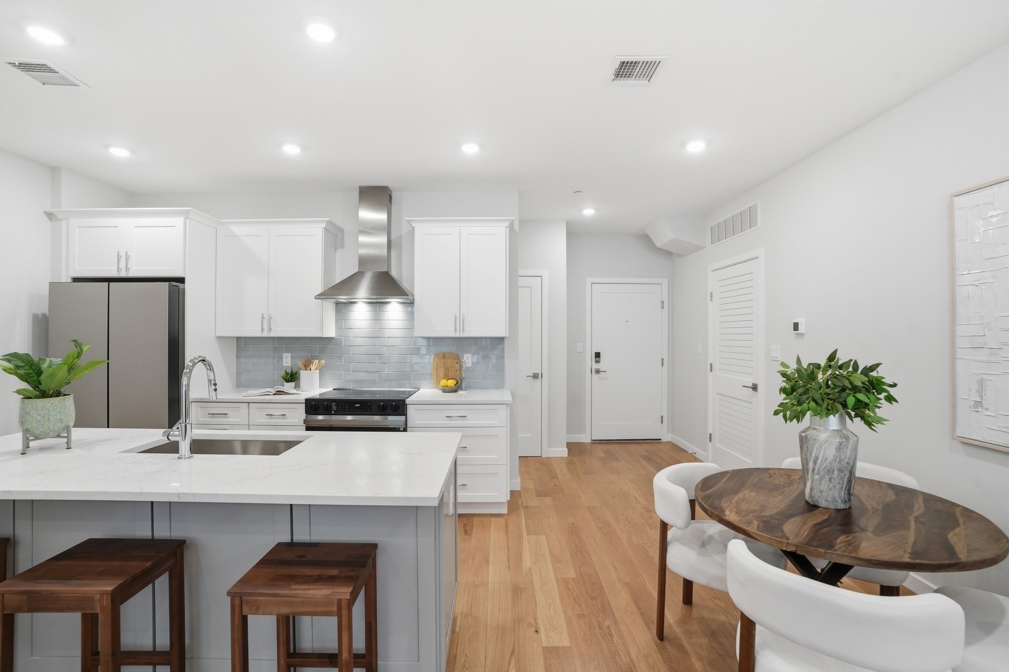 267 Old Colony Unit 312, South Boston, Boston, MA 02127