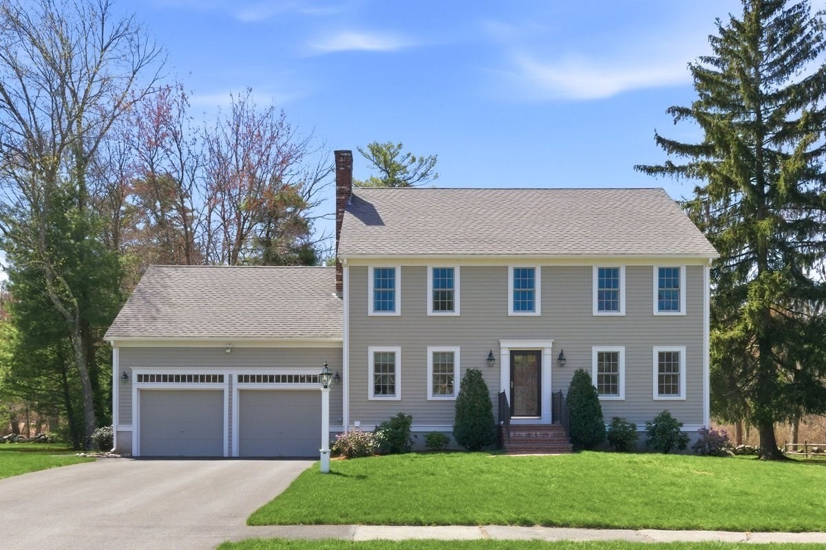 7 Tanglewood Road, Walpole, MA 02032