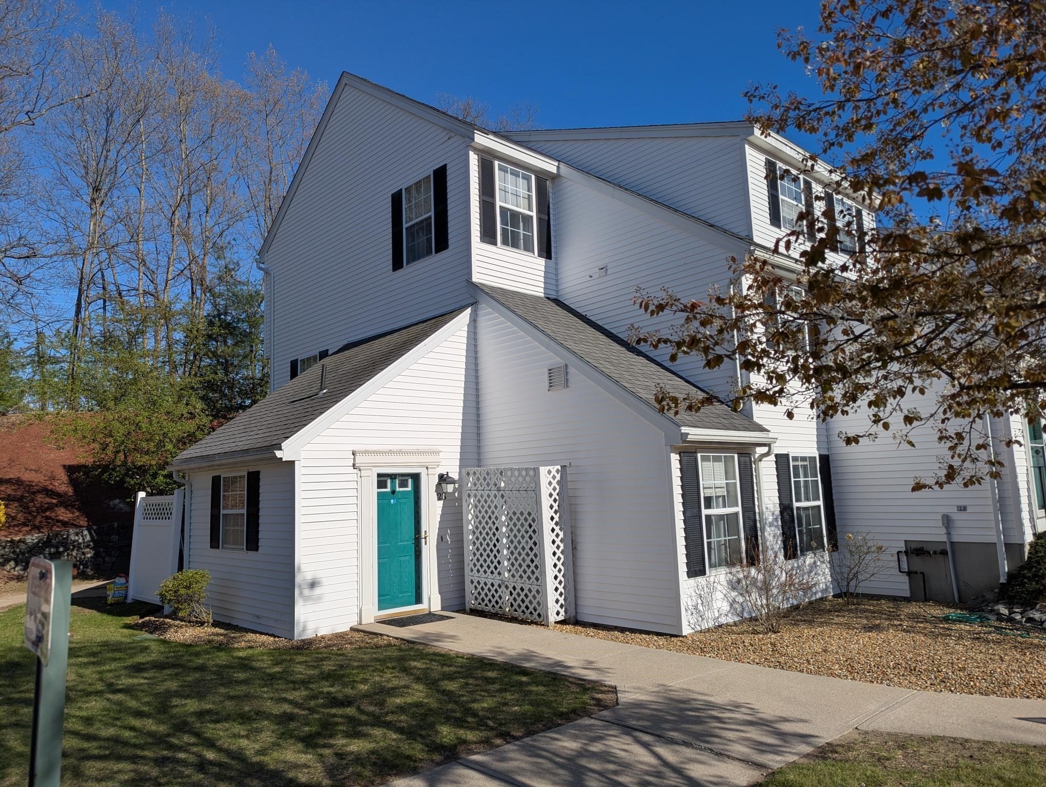 23 Berrington Rd Unit 23, Leominster, MA 01453