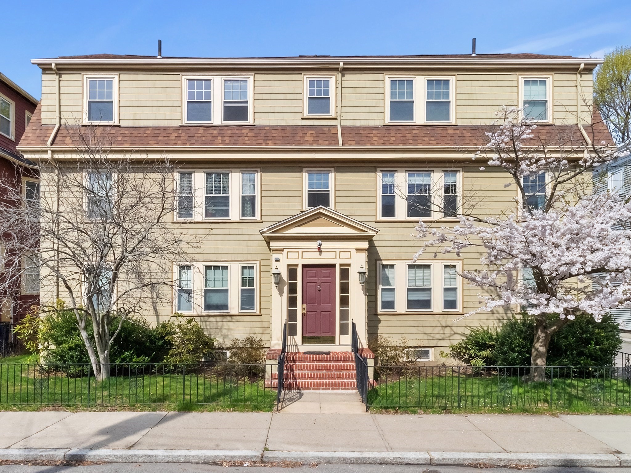 17 Hastings St Unit 4, West Roxbury, Boston, MA 02132