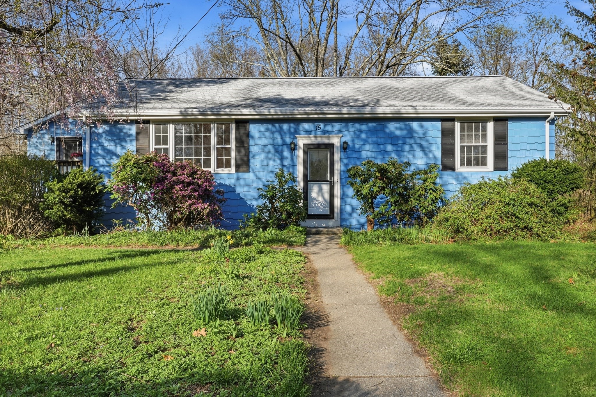 15 Grove Street, Auburn, MA 01501