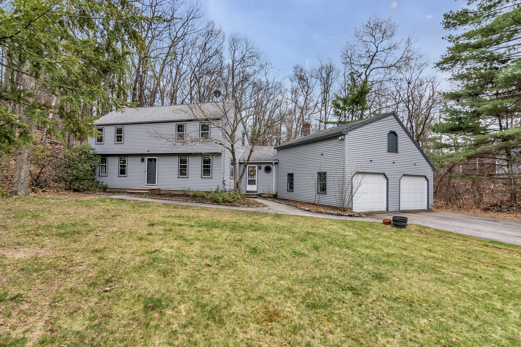 21 Heather Rd, Dracut, MA 01826
