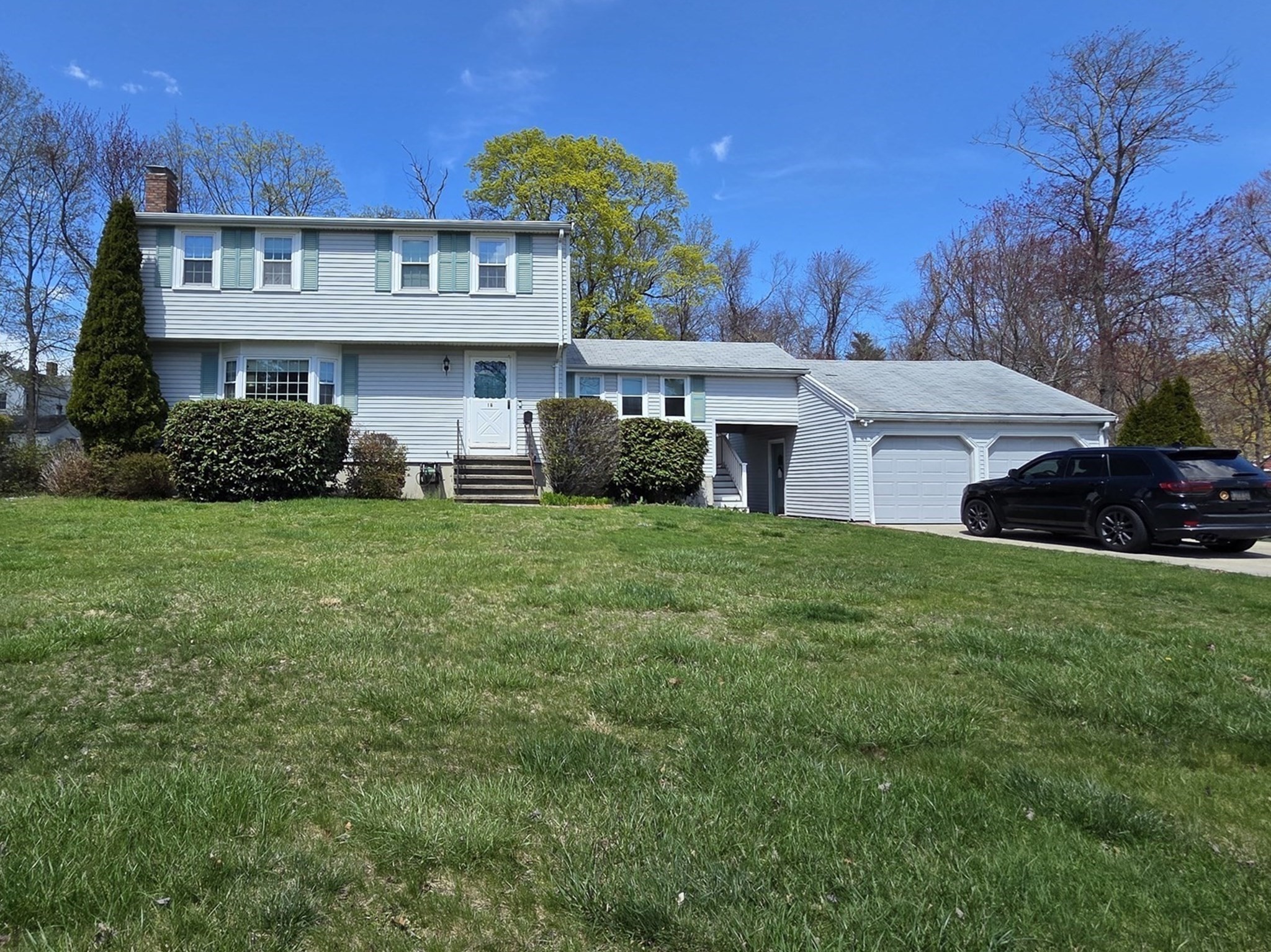 18 Lintric Dr, Weymouth, MA 02190