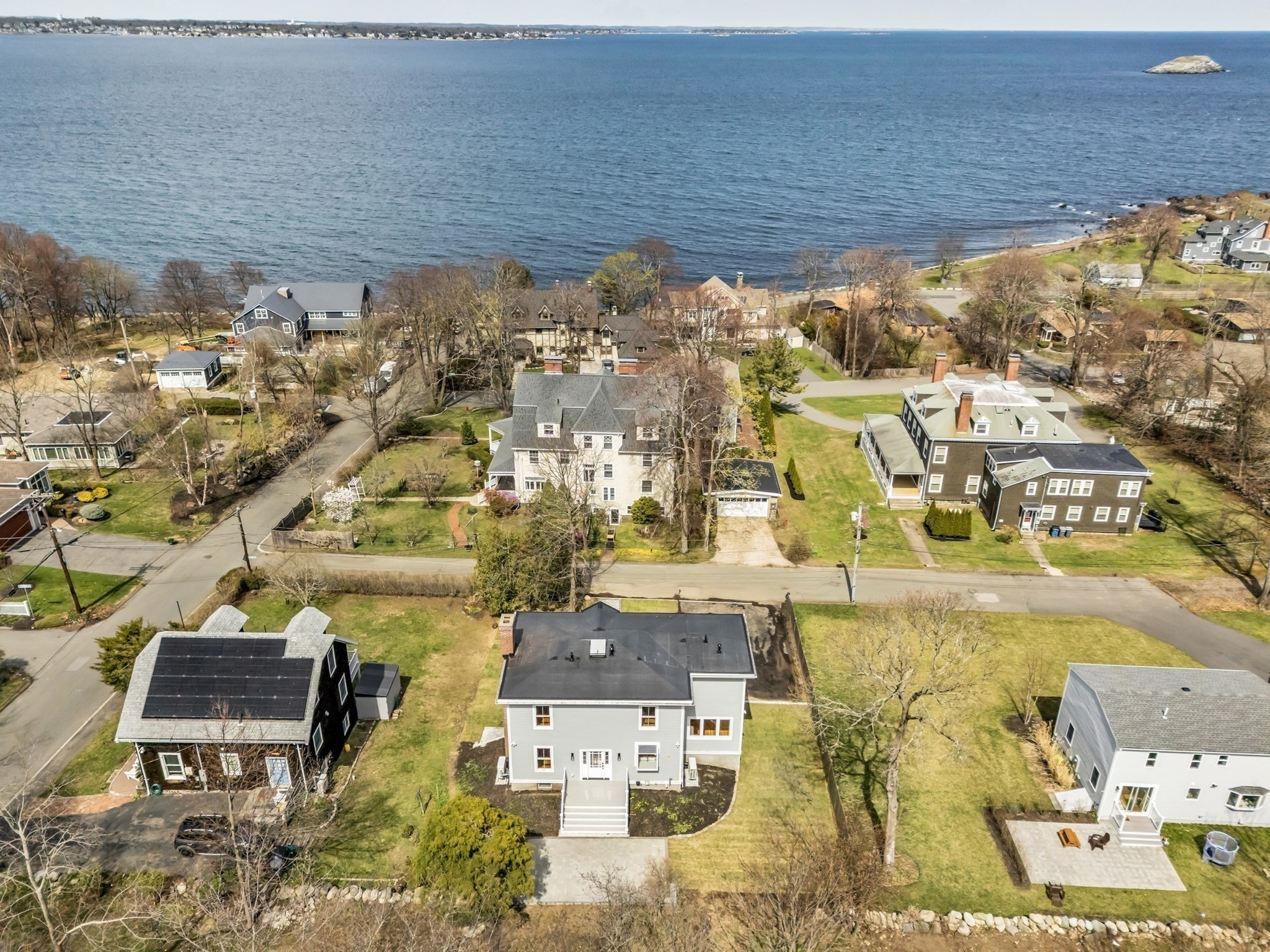 5 Cottage St, Nahant, MA 01908
