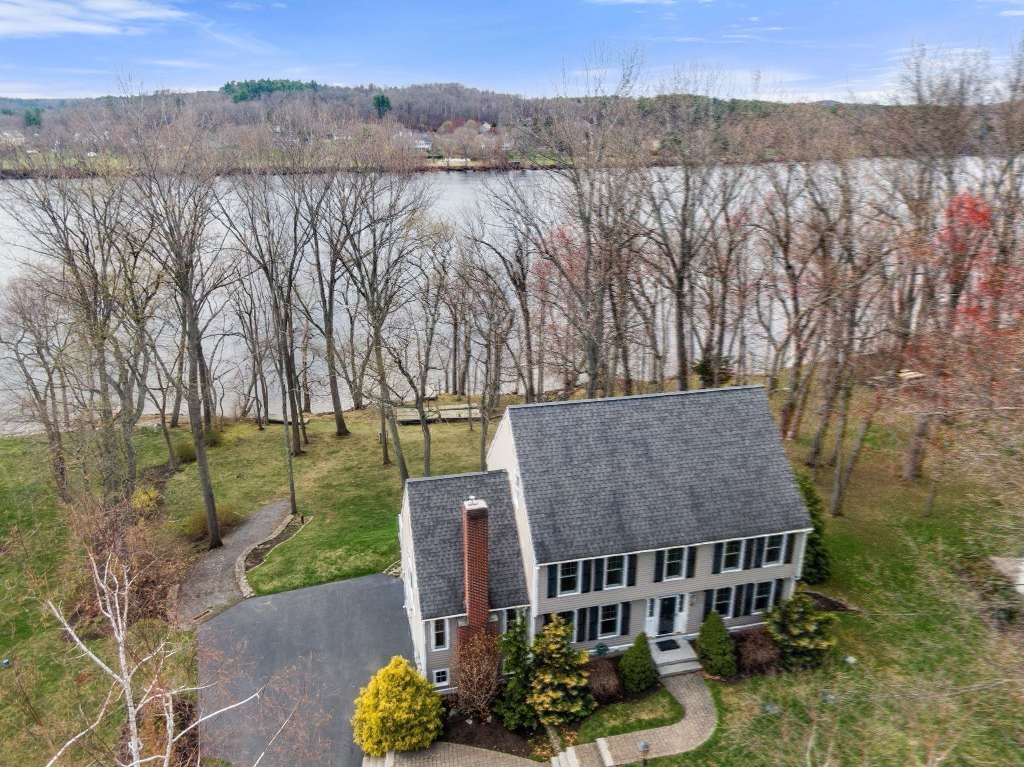16 Merrimack River Rd, Groveland, MA 01834