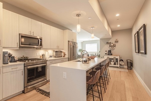 488 Dorchester Ave, Apt 3I