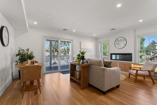 6-8 south, Apt 2