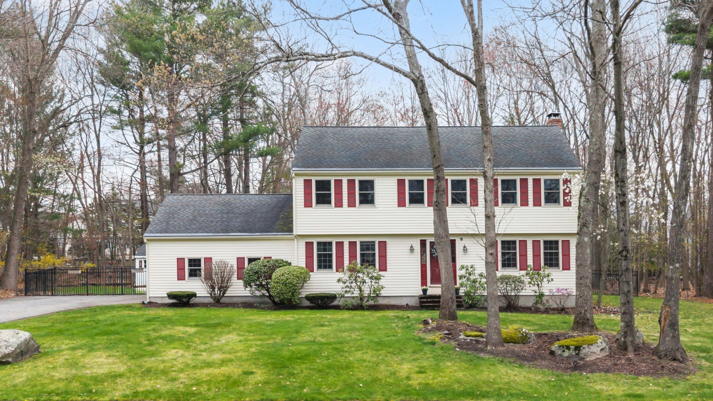 8 Liberty Tree Lane, Shrewsbury, MA 01545