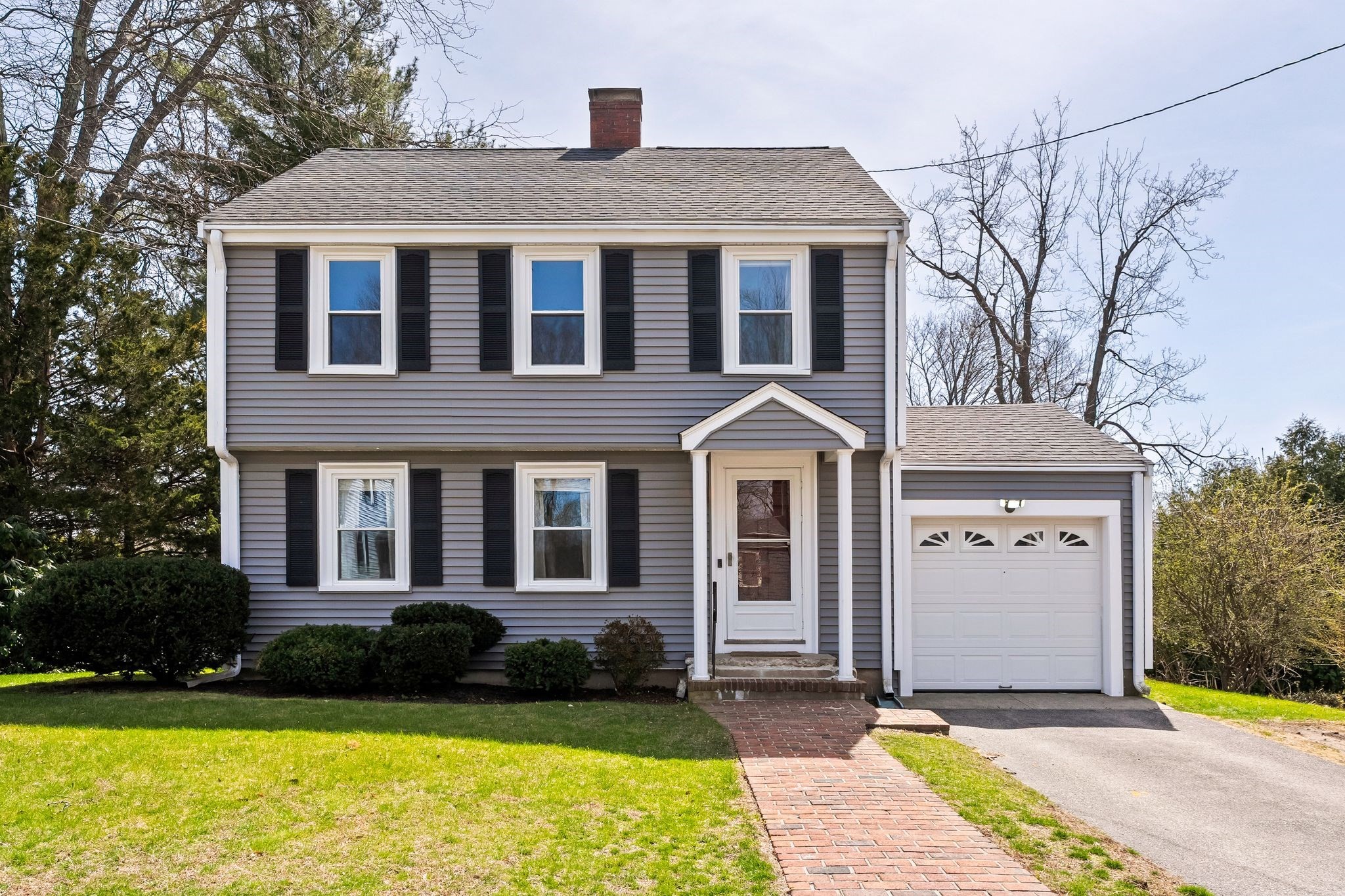 46 Newbert Ave, Weymouth, MA 02190