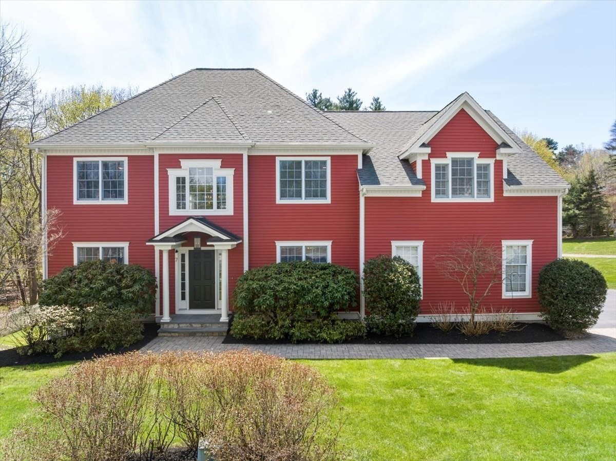 7 Jacqueline Circle, Natick, MA 01760