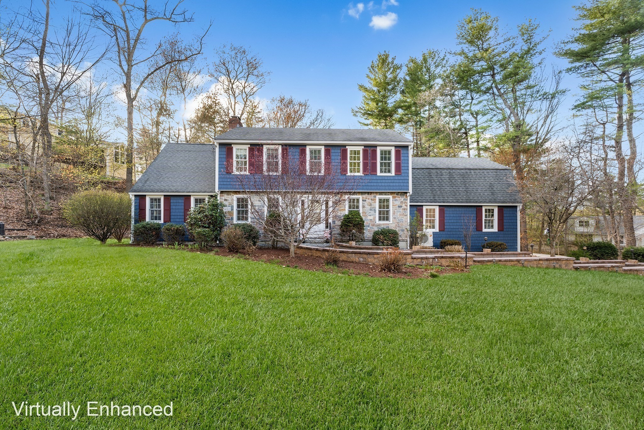 7 Providence Rd, Westford, MA 01886