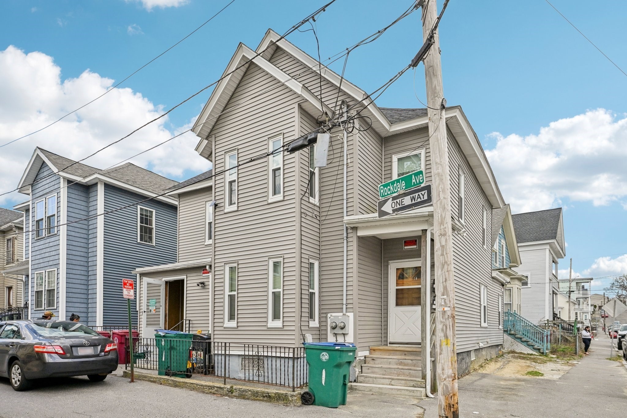 1 Rockdale Ave, Lowell, MA 01854