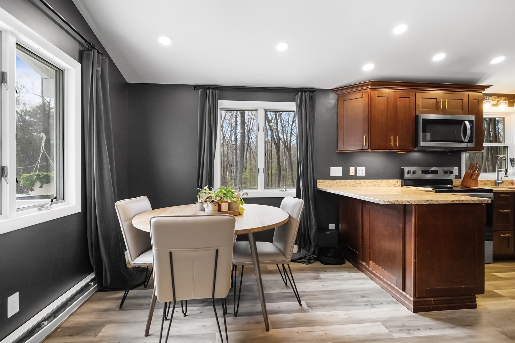 503 Hilltop Rd, Lancaster, MA 01523 - Image 4