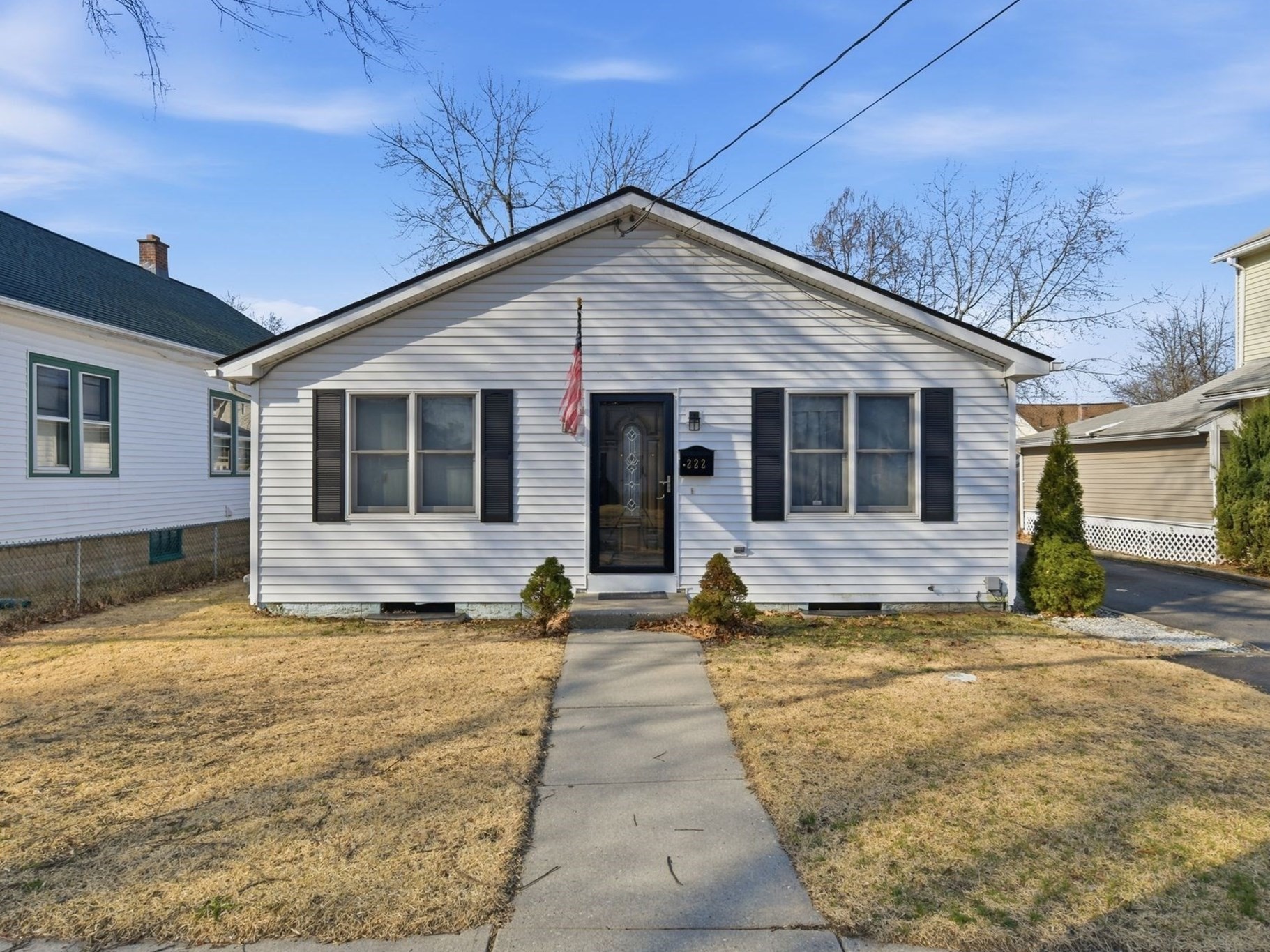 222 Edendale St, Springfield, MA 01104