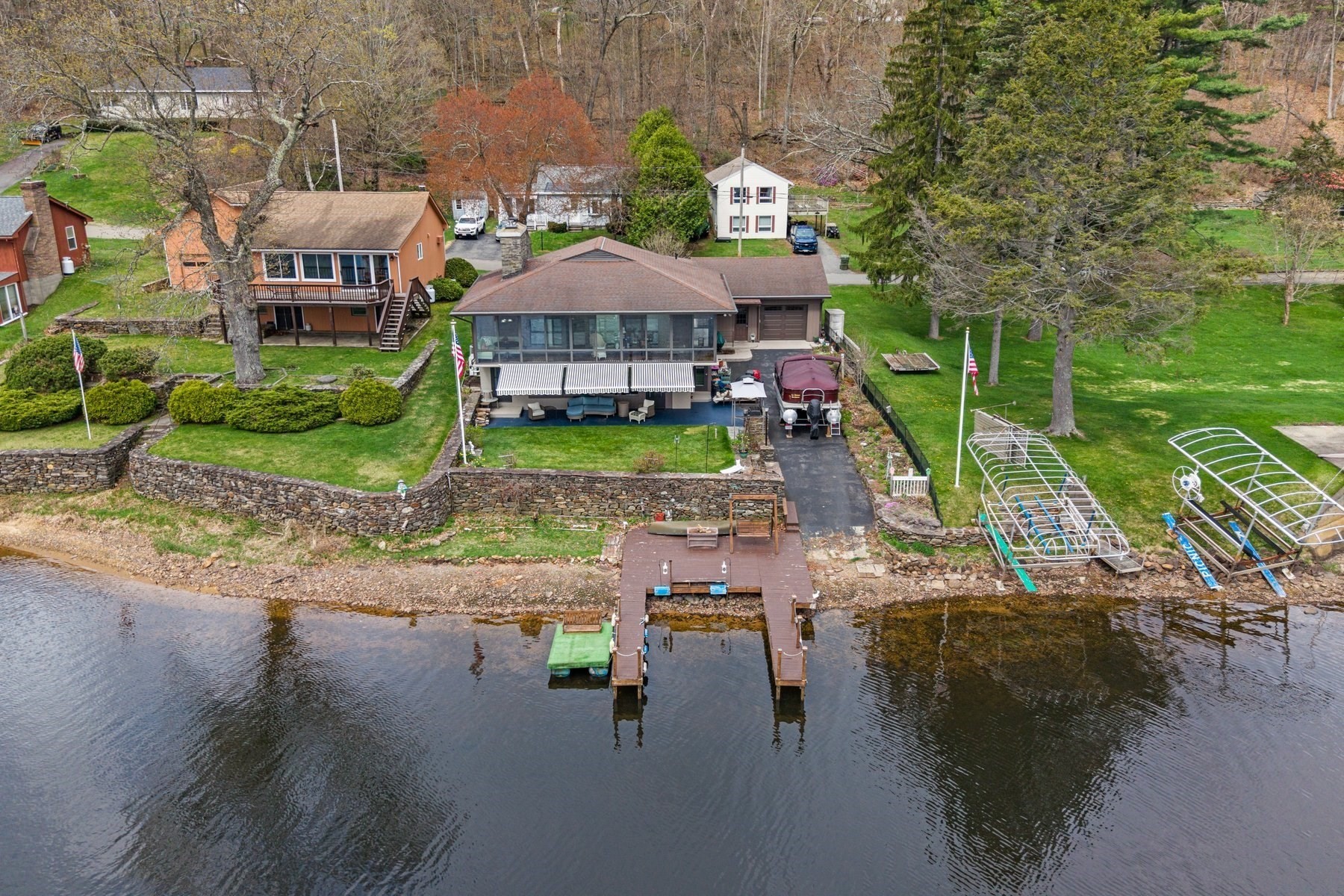 45 Lakeshore Dr Ext, West Brookfield, MA 01585