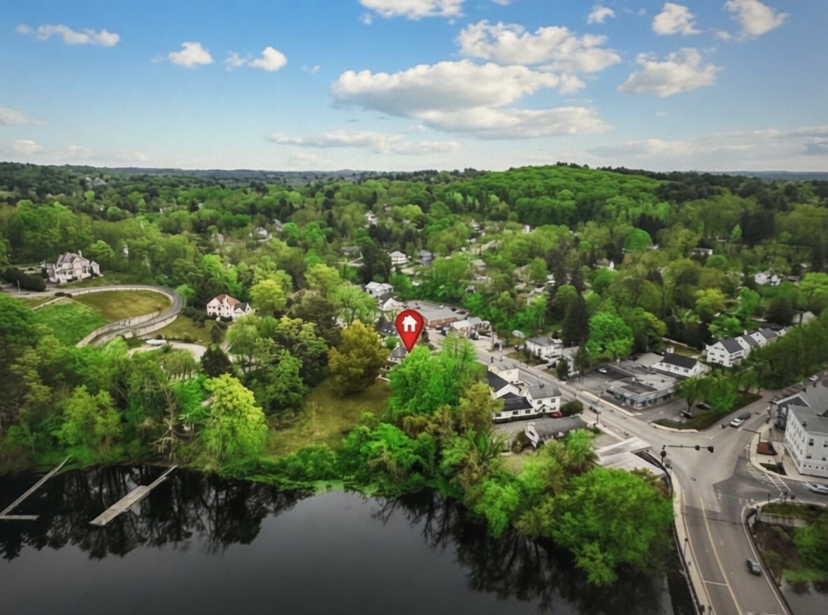 285 Main Street, Groveland, MA 01834