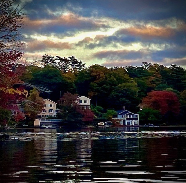 10 Coral Hill Rd, Essex, MA 01929