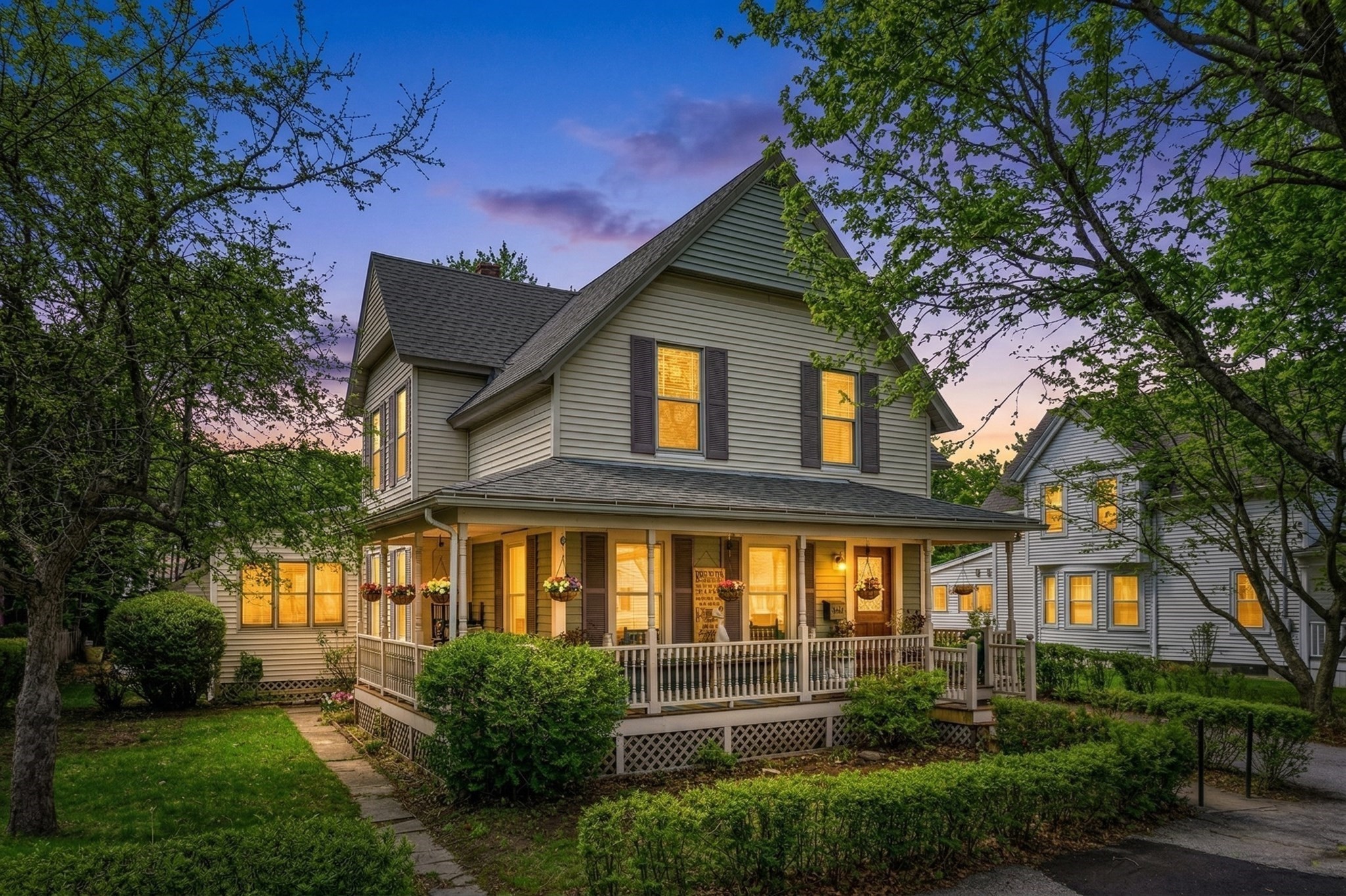 34 Sherbrook Ave, Worcester, MA 01604