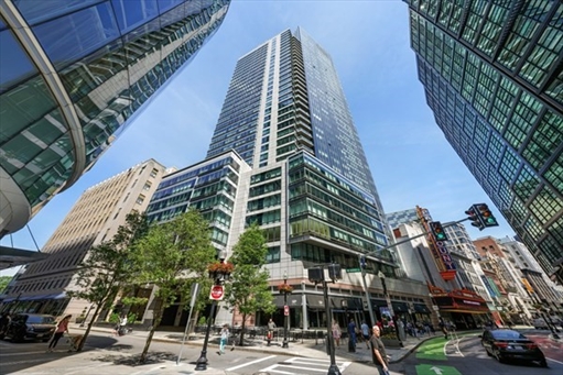 1 Avery St, Apt 11C