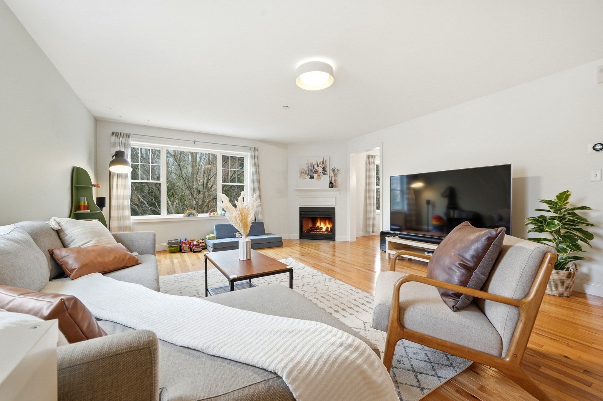 30 Webster St Unit 3, Needham, MA 02494