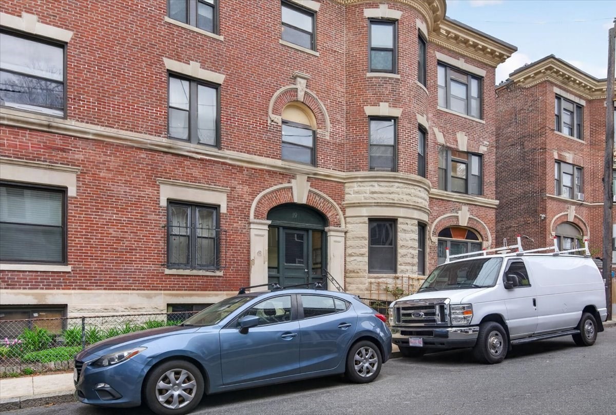 19 Royal St Unit 6, Lower Allston, Boston, MA 02134
