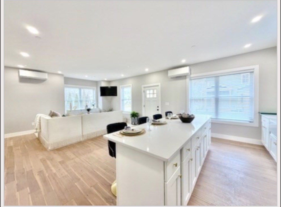 20 Broad St Unit 5, Medway, MA 02053