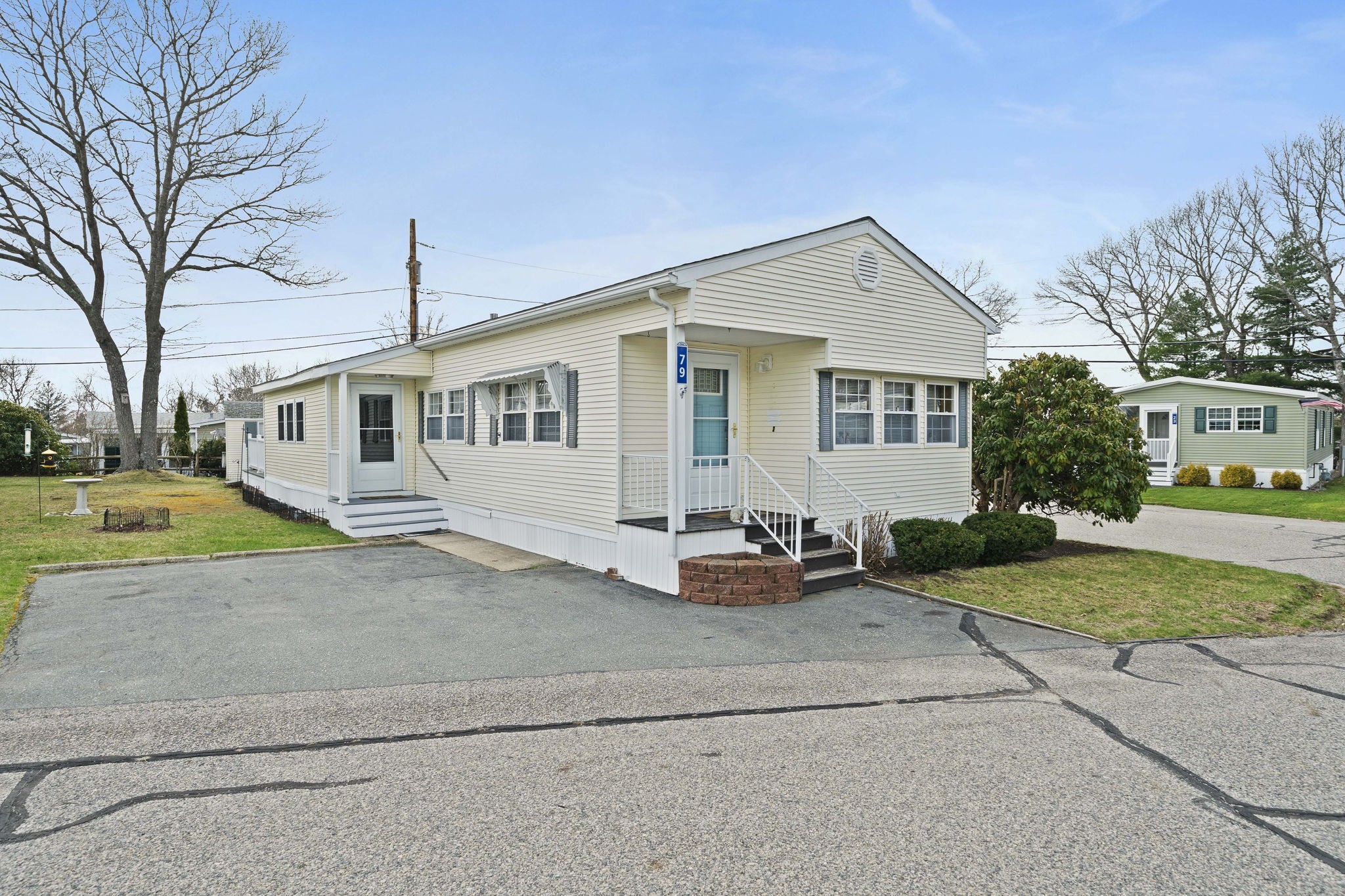 79 Arrowhead Dr, Plymouth, MA 02360