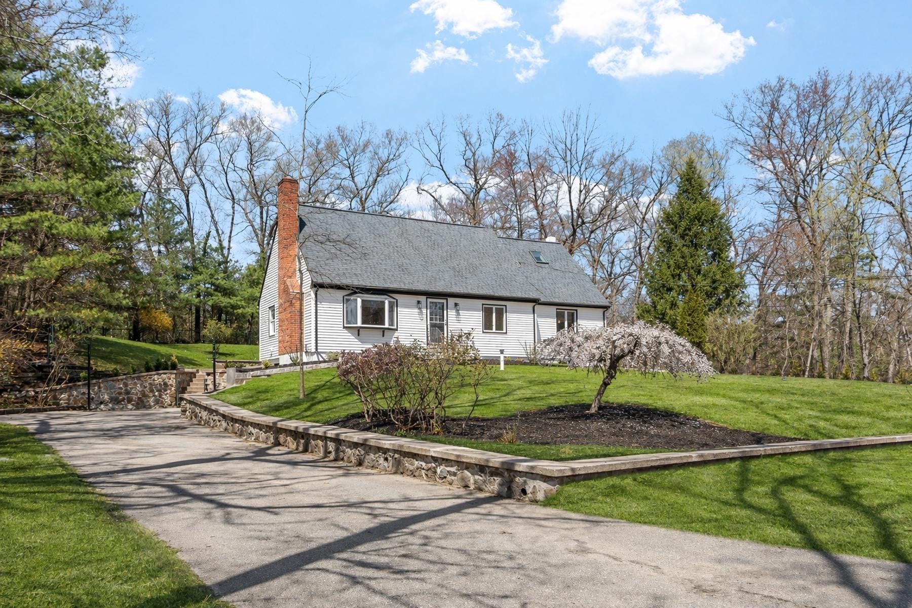 9 Grand Street, Wilmington, MA 01887