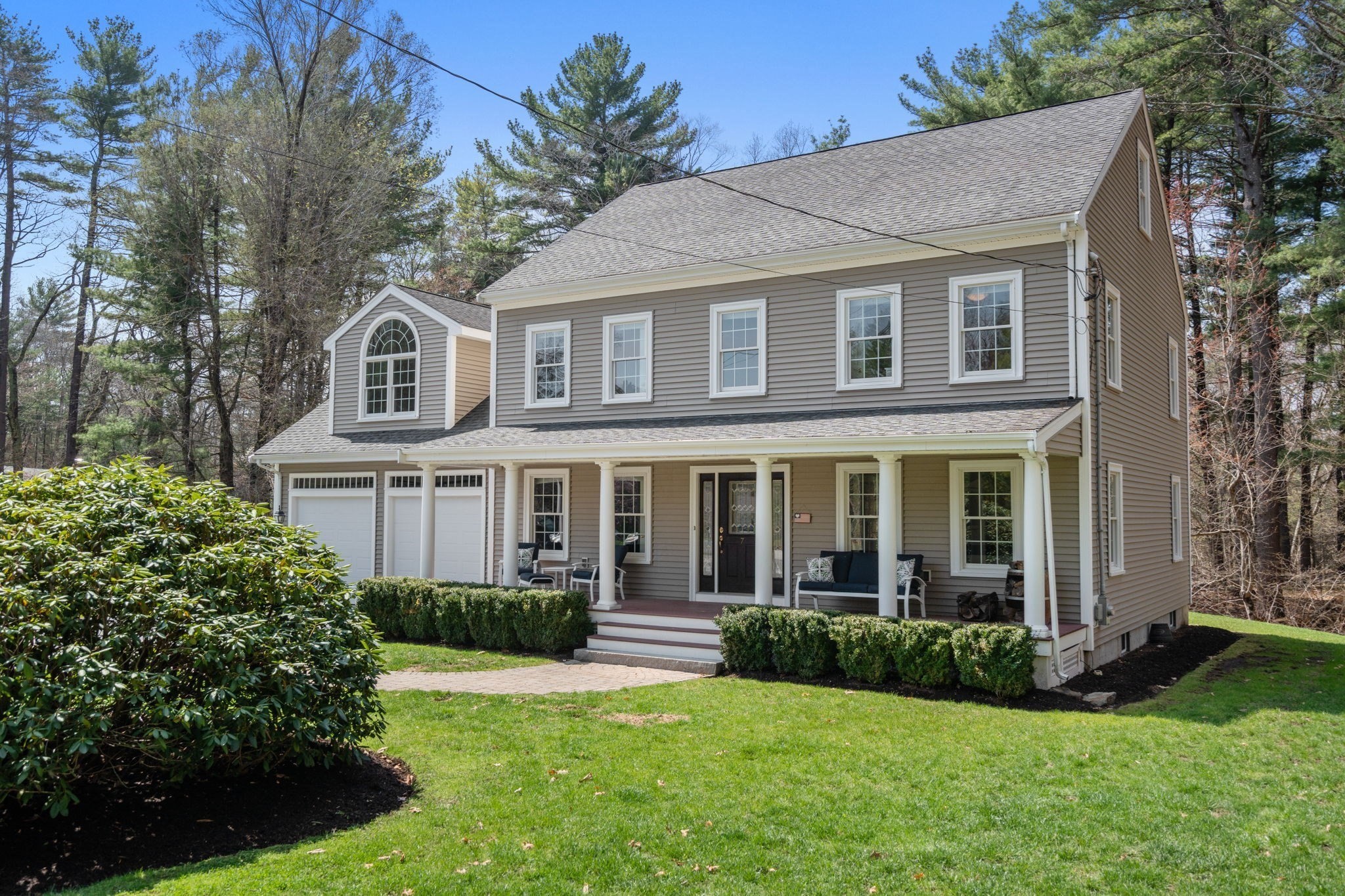 7 Crest Circle, Medfield, MA 02052