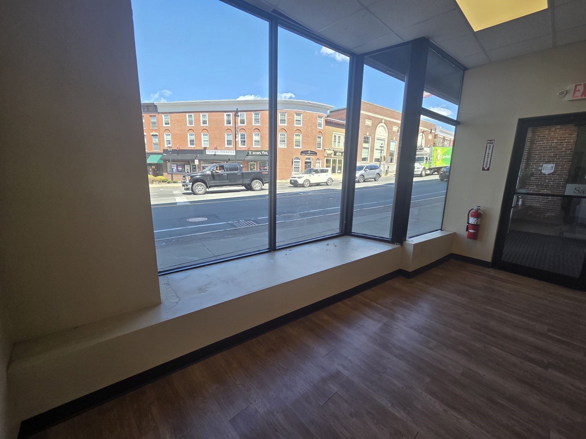 1 Main St, Peabody, MA 01960