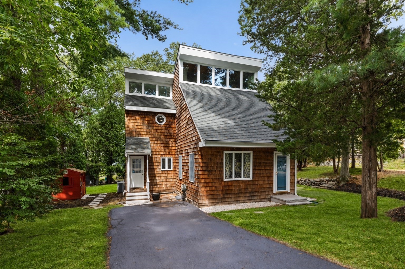 18 Greenwood St, Lexington, MA 02421