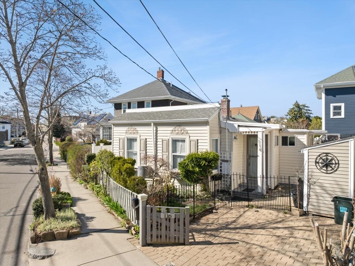 116 Rawson Rd, Quincy, MA 02170