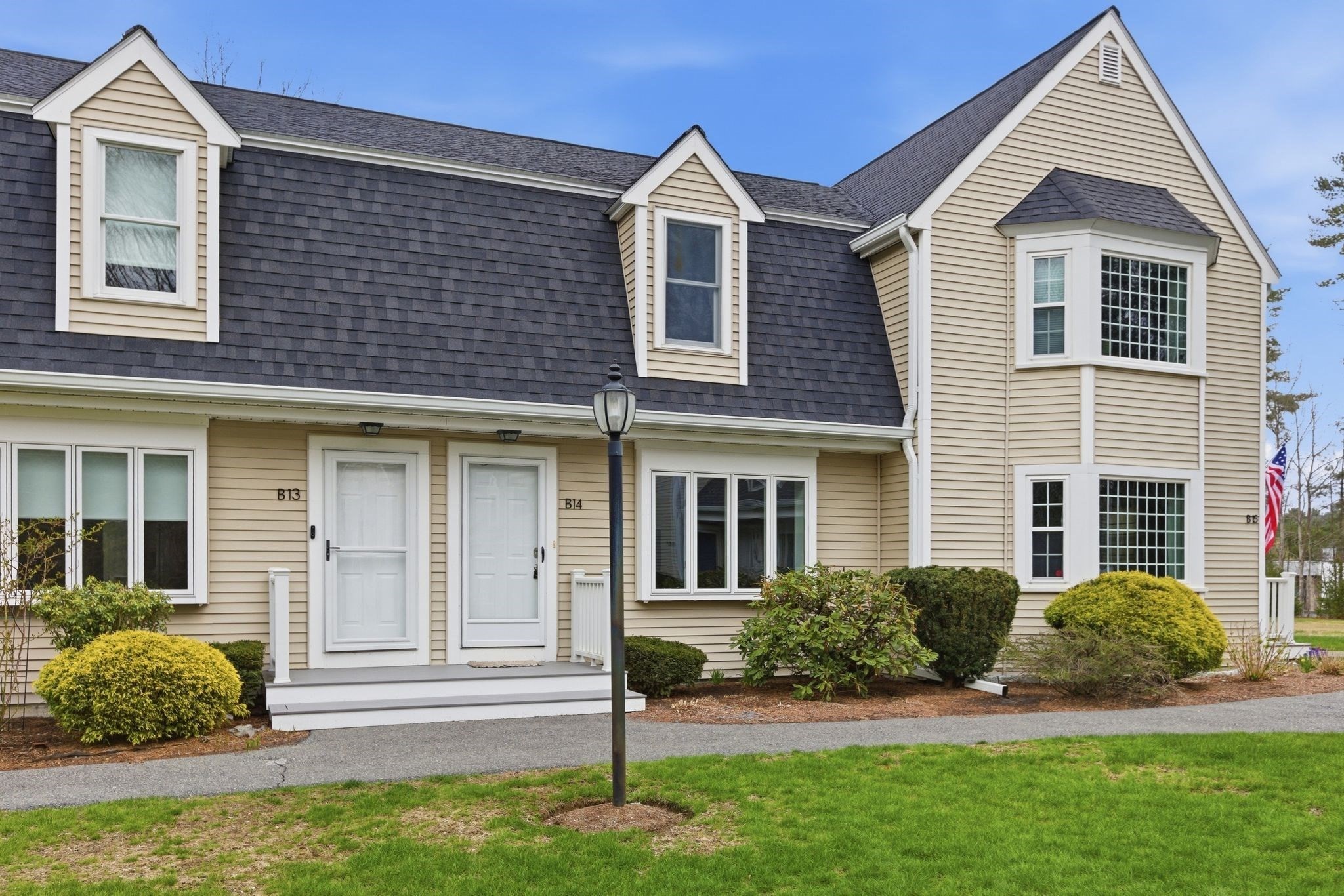 547 Washington St Unit B14, Pembroke, MA 02359