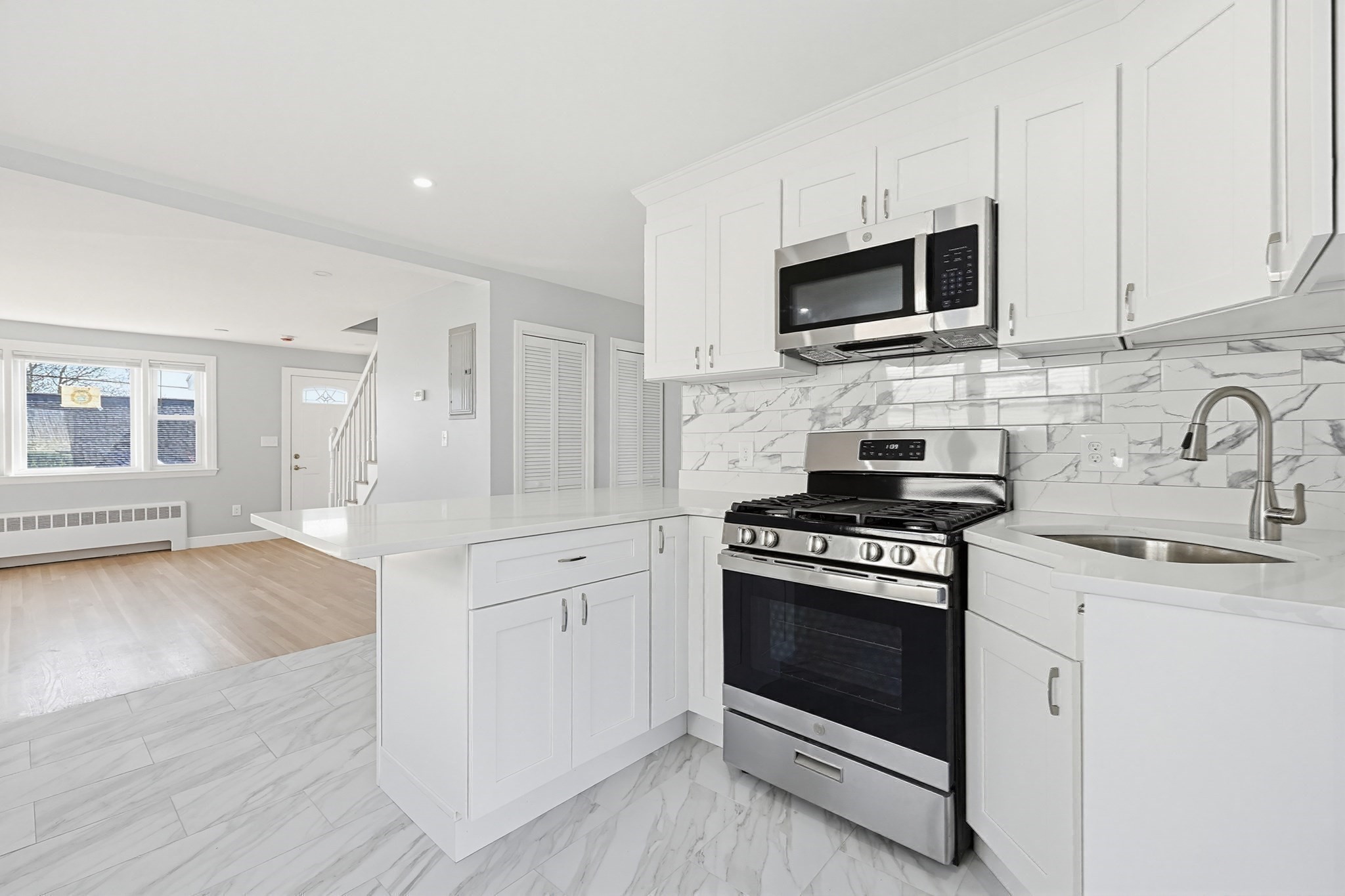 185 Suffolk Ave, Revere, MA 02151