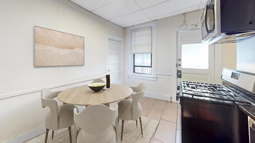 882 Huntington Ave, Apt 3