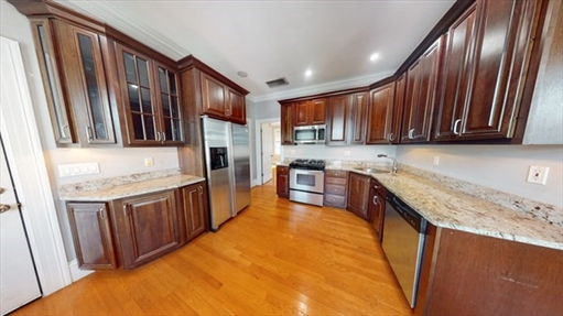 30-32 Ward, Apt 2