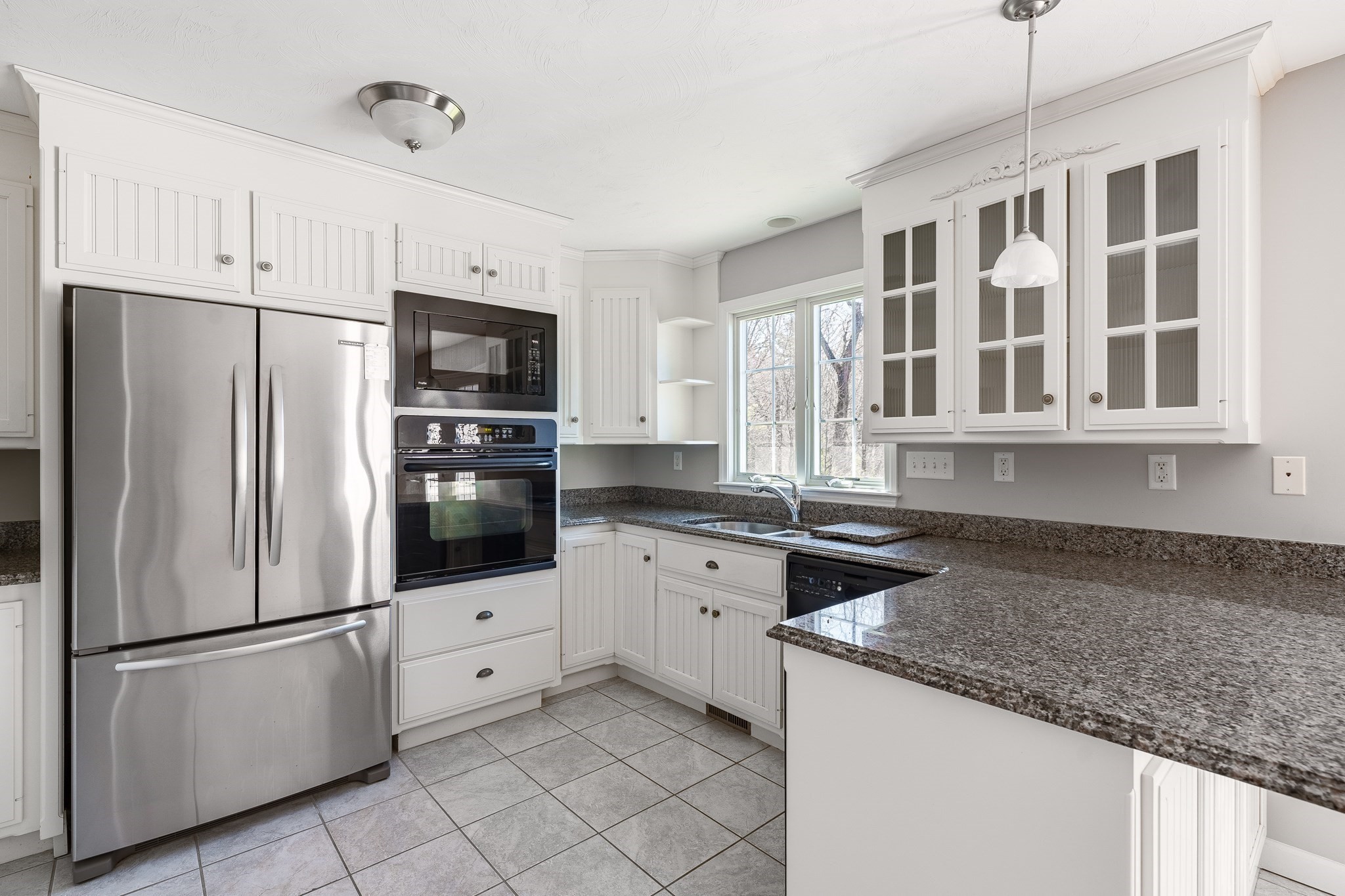 61 Hillview Ln Unit 61, Northbridge, MA 01588
