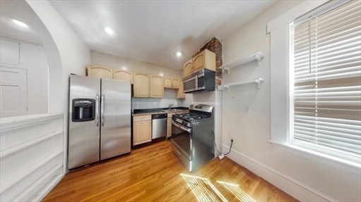 4 Mark, Apt 1
