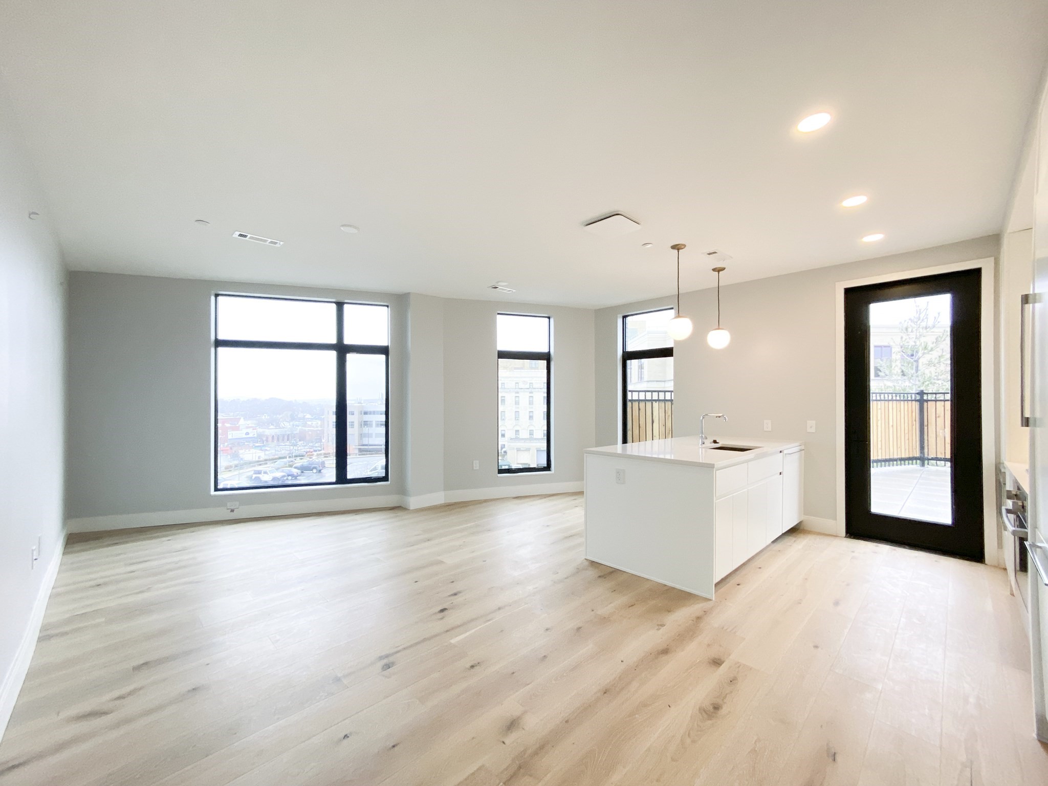 191 Washington St Unit 301, Boston - Brighton, MA 02135