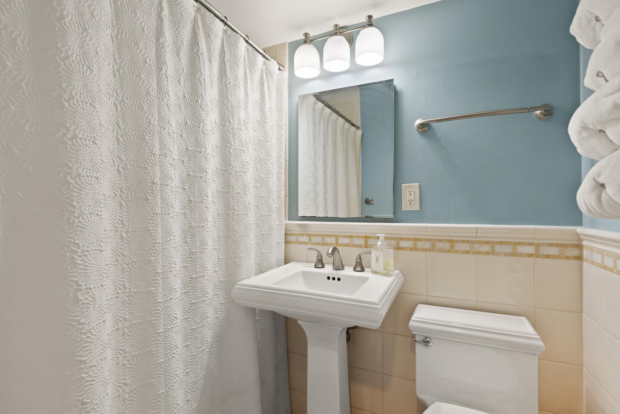 9 Hawthorne Place Unit 2J, West End, Boston, MA 02114 - Image 16