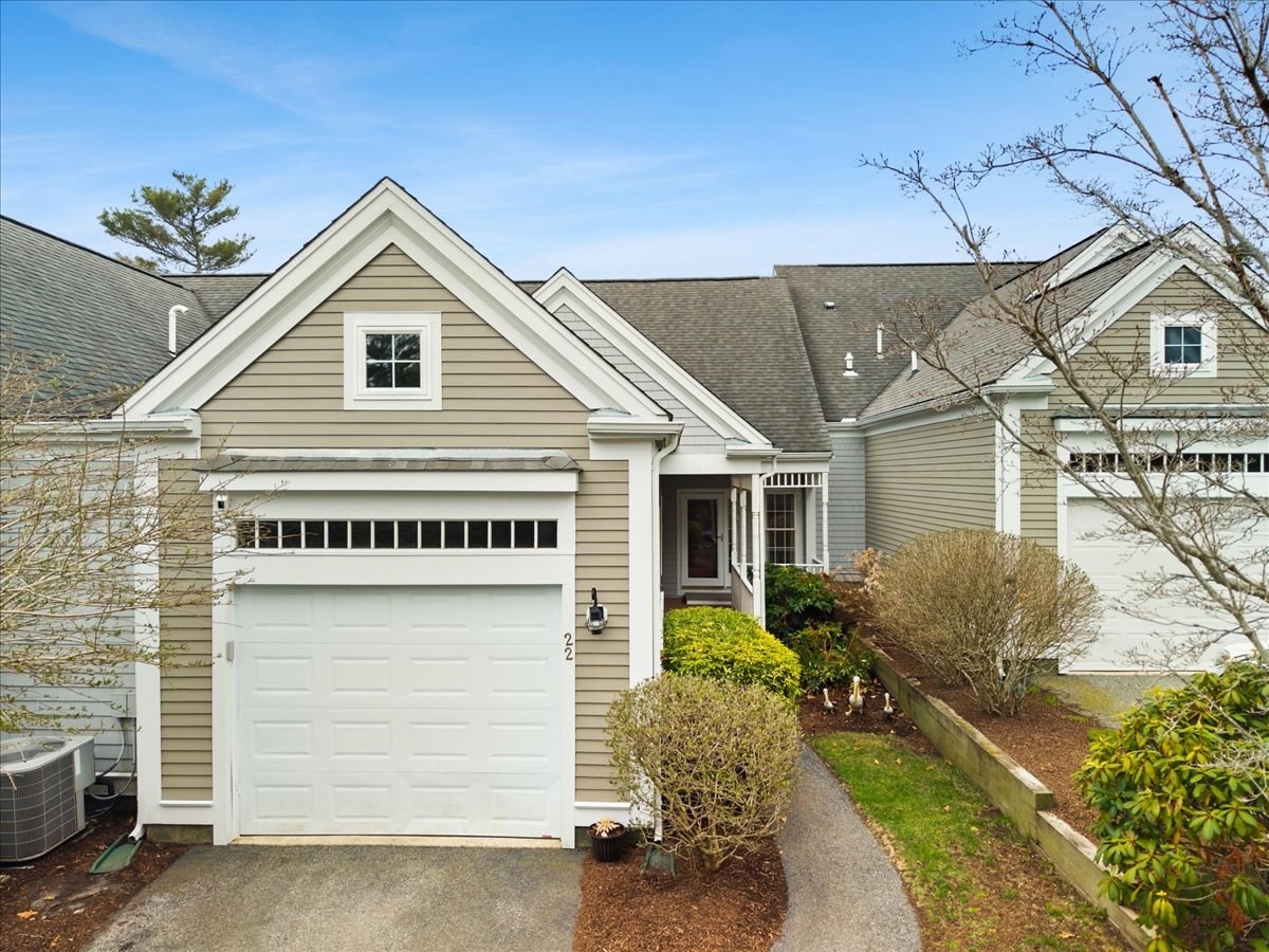 22 Prestwick Rd Unit 22, Bourne, MA 02532