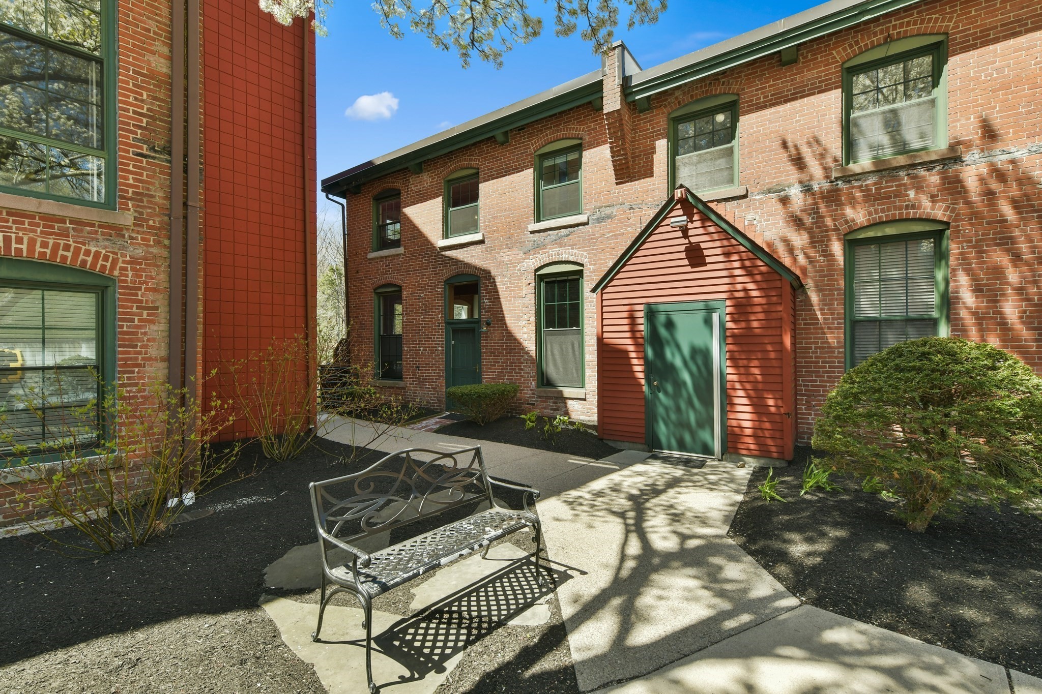 14 Sanford St Unit 61, Medway, MA 02053