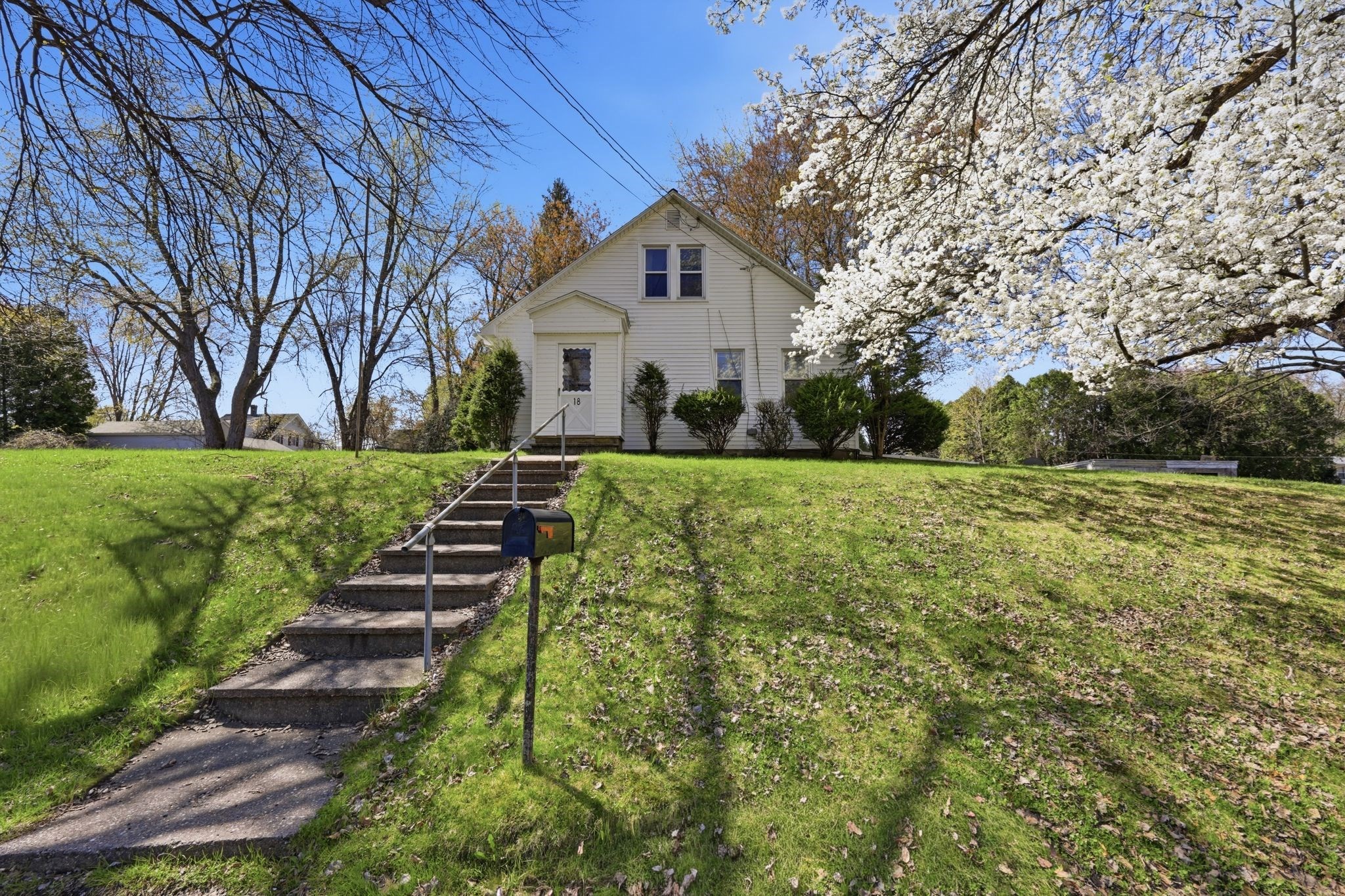 18 Haig Ave, South Hadley, MA 01075