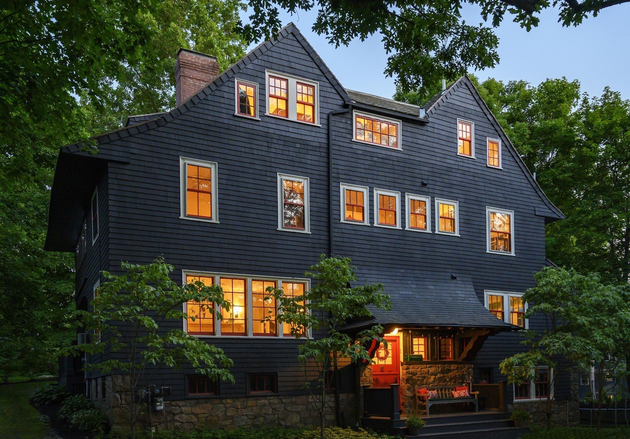 70 Curve St, Wellesley, MA 02482