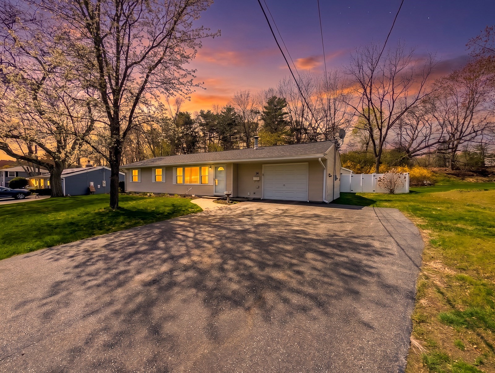 14 Myrna Rd, Framingham, MA 01701