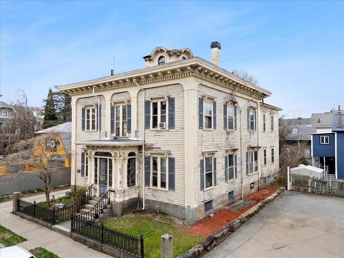 179 Cottage St, New Bedford, MA 02740 - Image 2