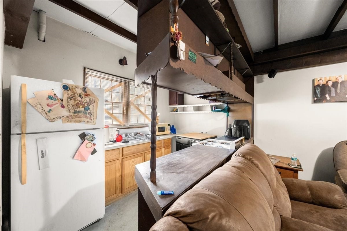 179 Cottage St, New Bedford, MA 02740 - Image 36